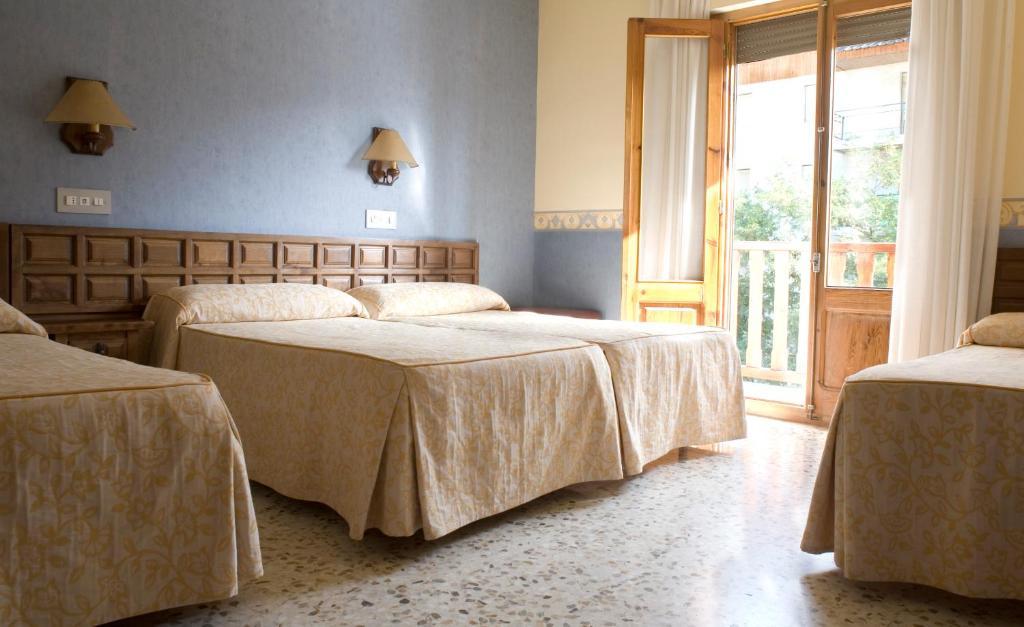 Hotel Latre Broto Quarto foto