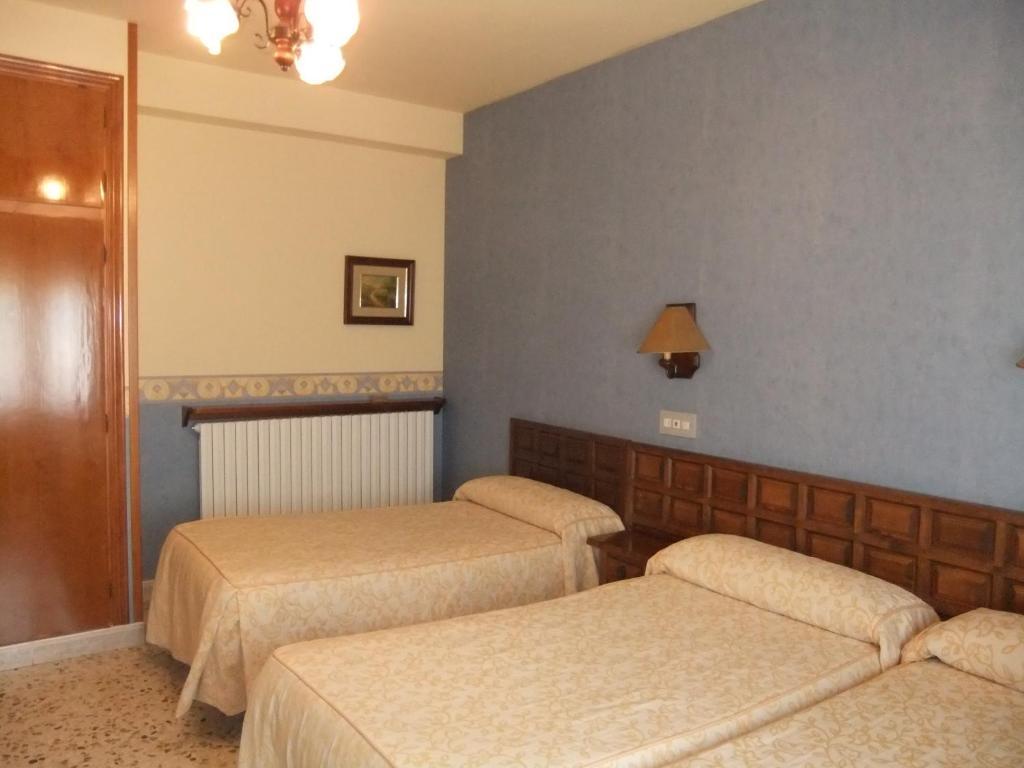 Hotel Latre Broto Quarto foto
